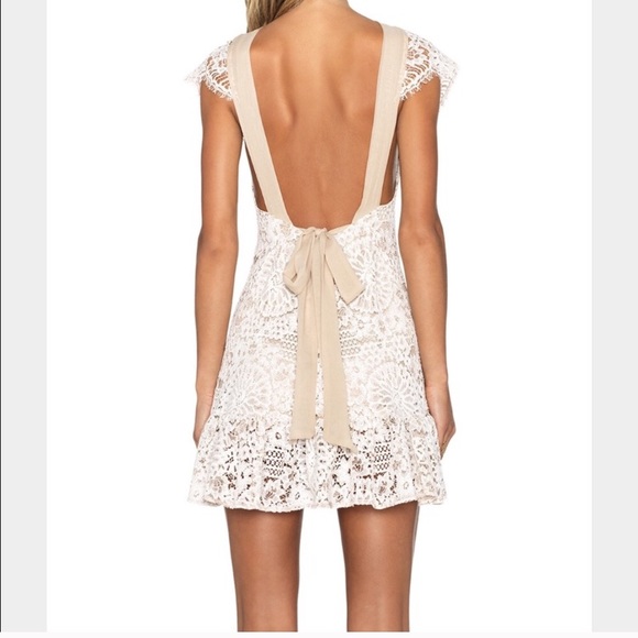 Alexis Dresses & Skirts - NWT Alexis Slade Cream Lace Open Back Mini Dress